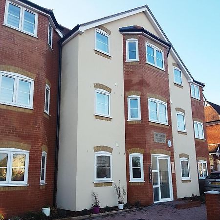 Ferienwohnung Ybc Court, Aldershot Exterior foto